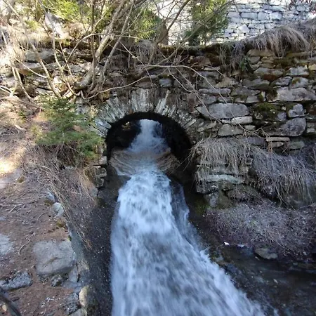 Casa Per Vacanze Degli Gnomi Appartement Challancin