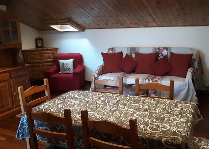 Casa Per Vacanze Degli Gnomi Challancin